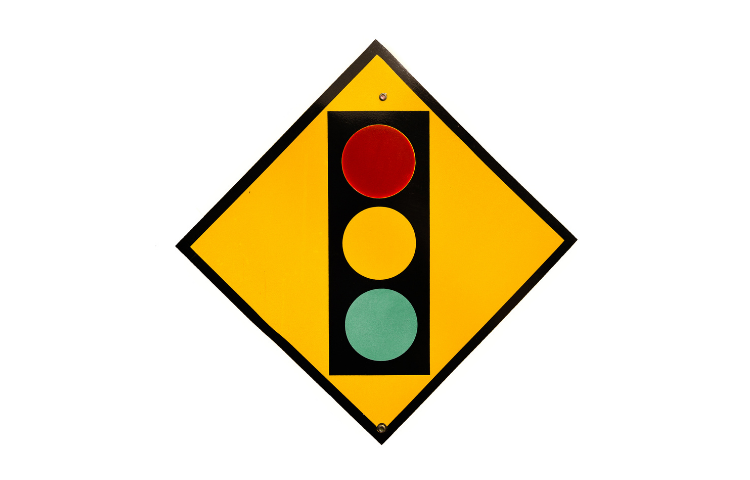 Merlo: Polémica por los reductores de velocidad y postes de demarcación . Pide la reparación y/o colocación de más semáforos.