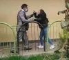 Hijos reclaman la cuota alimentaria en la boda de su padre. “Hazte cargo de mí”, dijo una de sus hijas.