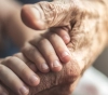 Un hombre logra darle el apellido a su nieto tras el fallecimiento de su hijo, quién era su padre biológico