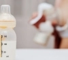 Denuncian al "Vampiro Blanco" por tomarle la leche a mujeres embarazadas y lactantes.