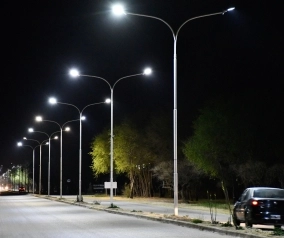 Mejora del sistema de iluminación en la Ruta Provincial N°5: una inversión para la seguridad y el turismo.