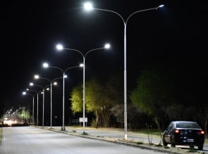 Mejora del sistema de iluminación en la Ruta Provincial N°5: una inversión para la seguridad y el turismo.