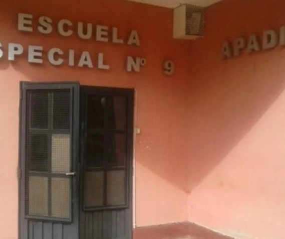 Muere ladrón durante intento de robo en escuela especial en San Luis.