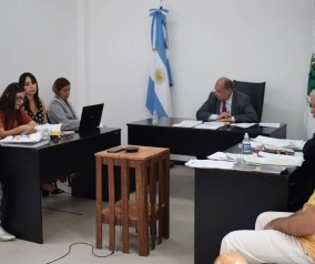 Caso de abuso sexual sacude a Santa Rosa: hombre será enjuiciado por presunto delito contra su hijastra.