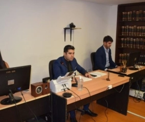 Ordenaron la libertad para el sereno de una escuela acusado de homicidio.